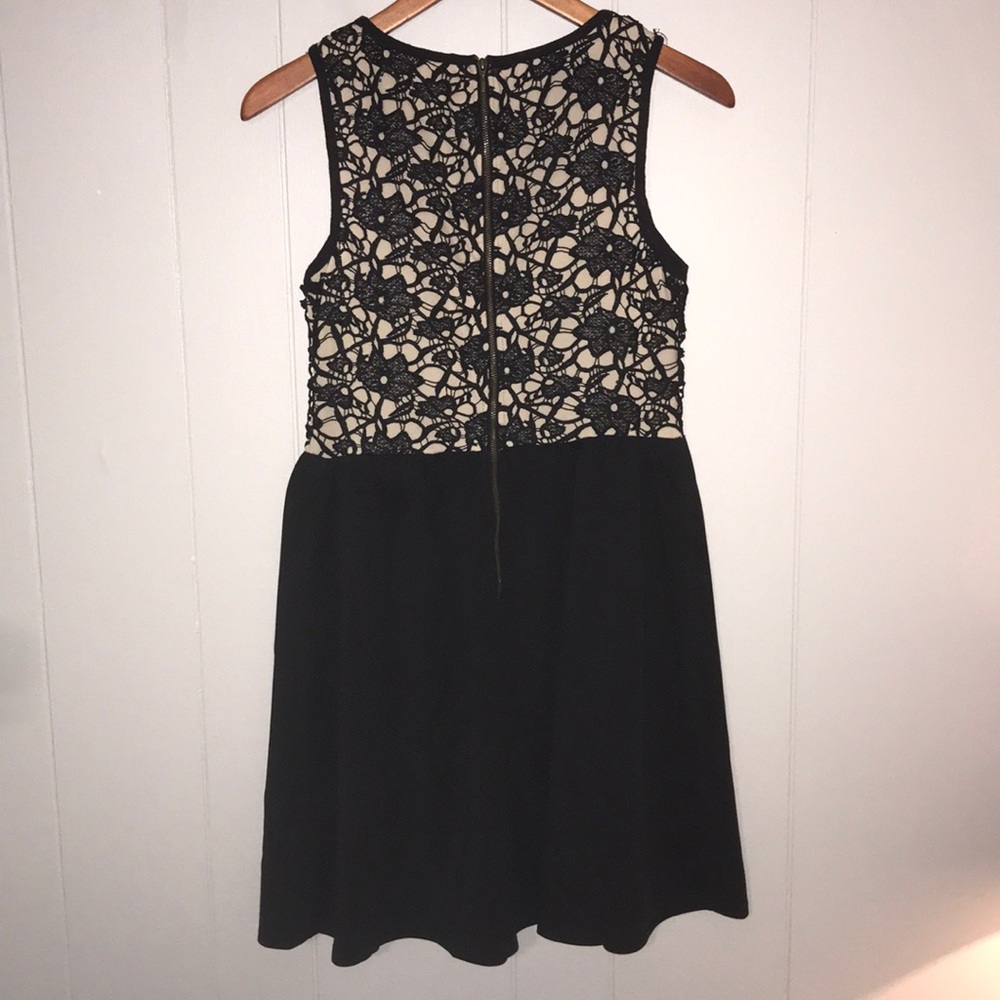 ⭐️ 4/$20 Girls Medium Black w/ Lace Bodice Skater Dress - Picture 6 of 6
